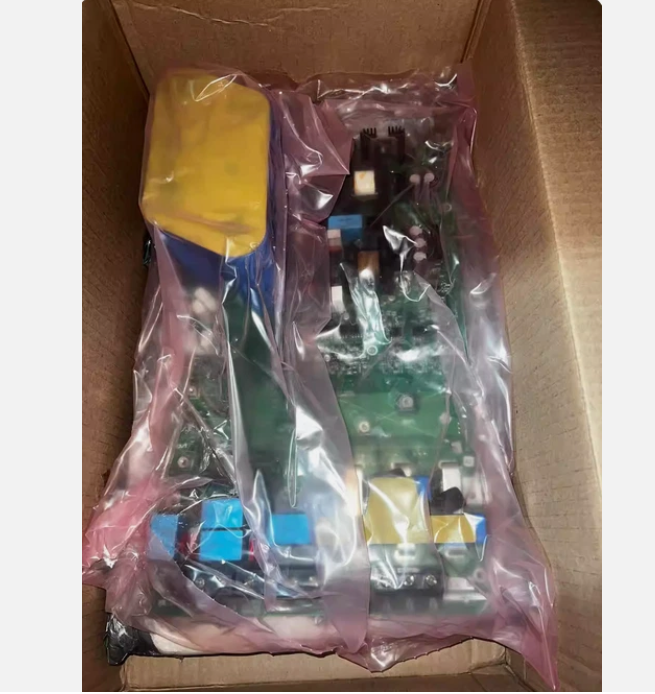 1PC NEW PN-337076 an Allen-Bradley (Rockwell Automation) Digital I/O Expansion Board, engineered for integration with PowerFlex 750-series AC drives #QYM001 J1688