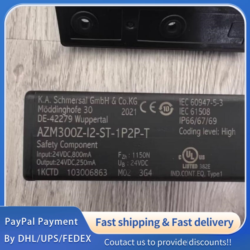 1 PCS NEW Schmersal Safety Interlock Switch AZM300Z-I2-ST-1P2P-T #LYQ007