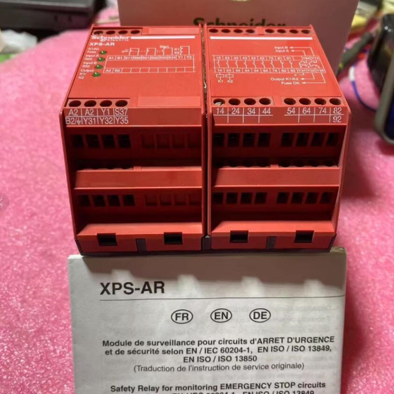 1 PCS NEW Schneider Electric XPSAR371144 Safety Relay #LYQ007
