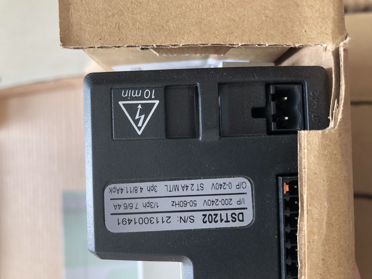 1pc new DST1202 3098-0011 #OYF088