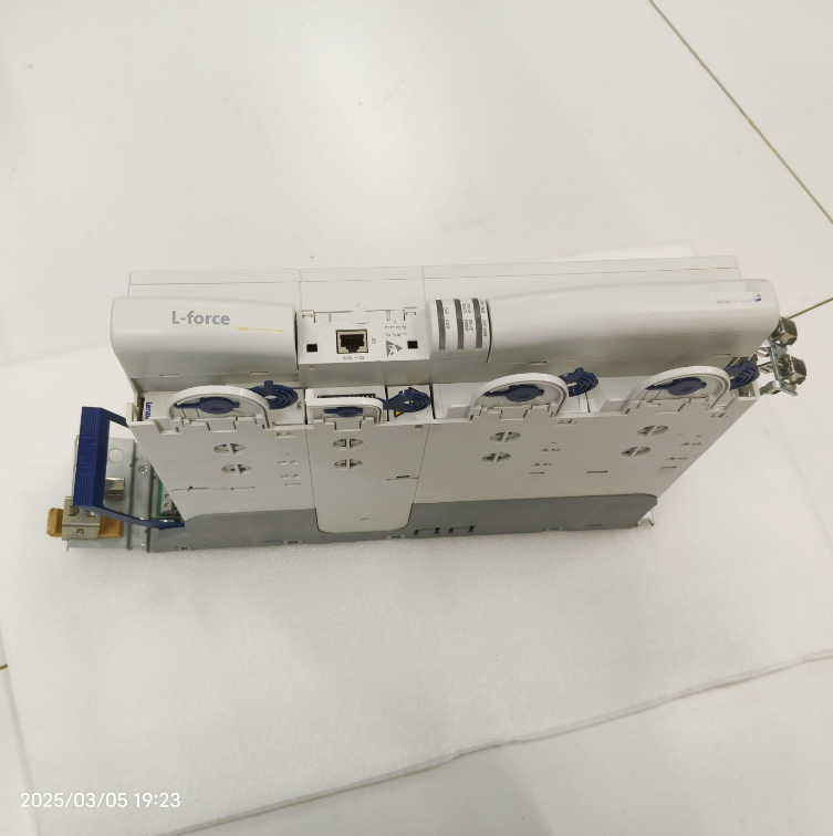 1PC USED E94ASHE0044  Lenze Servo Drive Tested working #lyd001&j1688