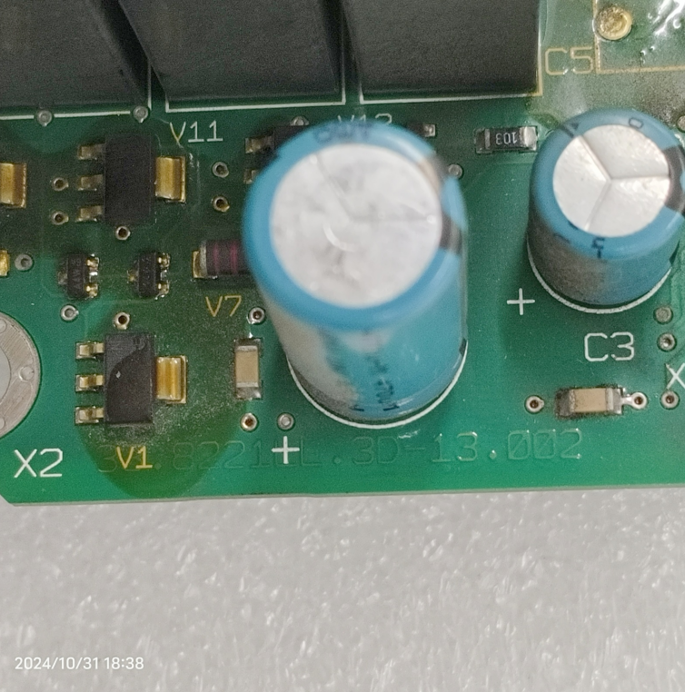 1PC USED 33.8221LL.3D-13.002 Lenze Inverter Drive Board Tested working #lyd001&j1688