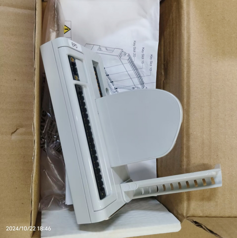 1PC NEW CVBS01-EPD 2VAA008420R1 ABB Externally Powered Mounting Base #lyd001&j1688