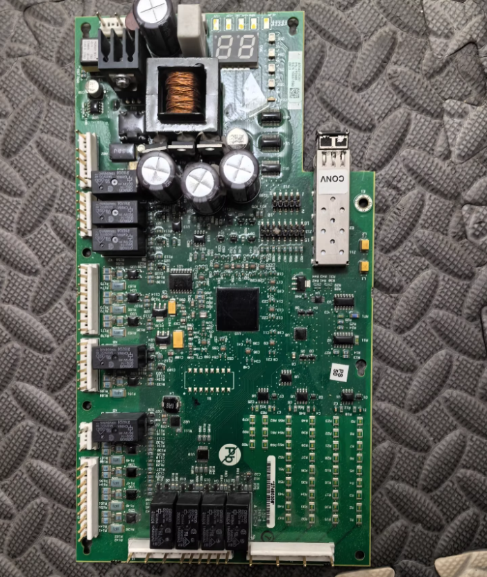 1PC used 100% tested  PN-172566 I/O Interface Board by Allen‑Bradley designed for PowerFlex 700‑series AC drives   #QYM001 J1688