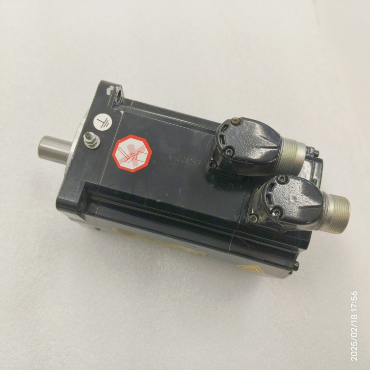 1PC USED SH100/50030/0/0/00/00/00/00/00 Schneider Servo Motor Tested working #lyd001&j1688