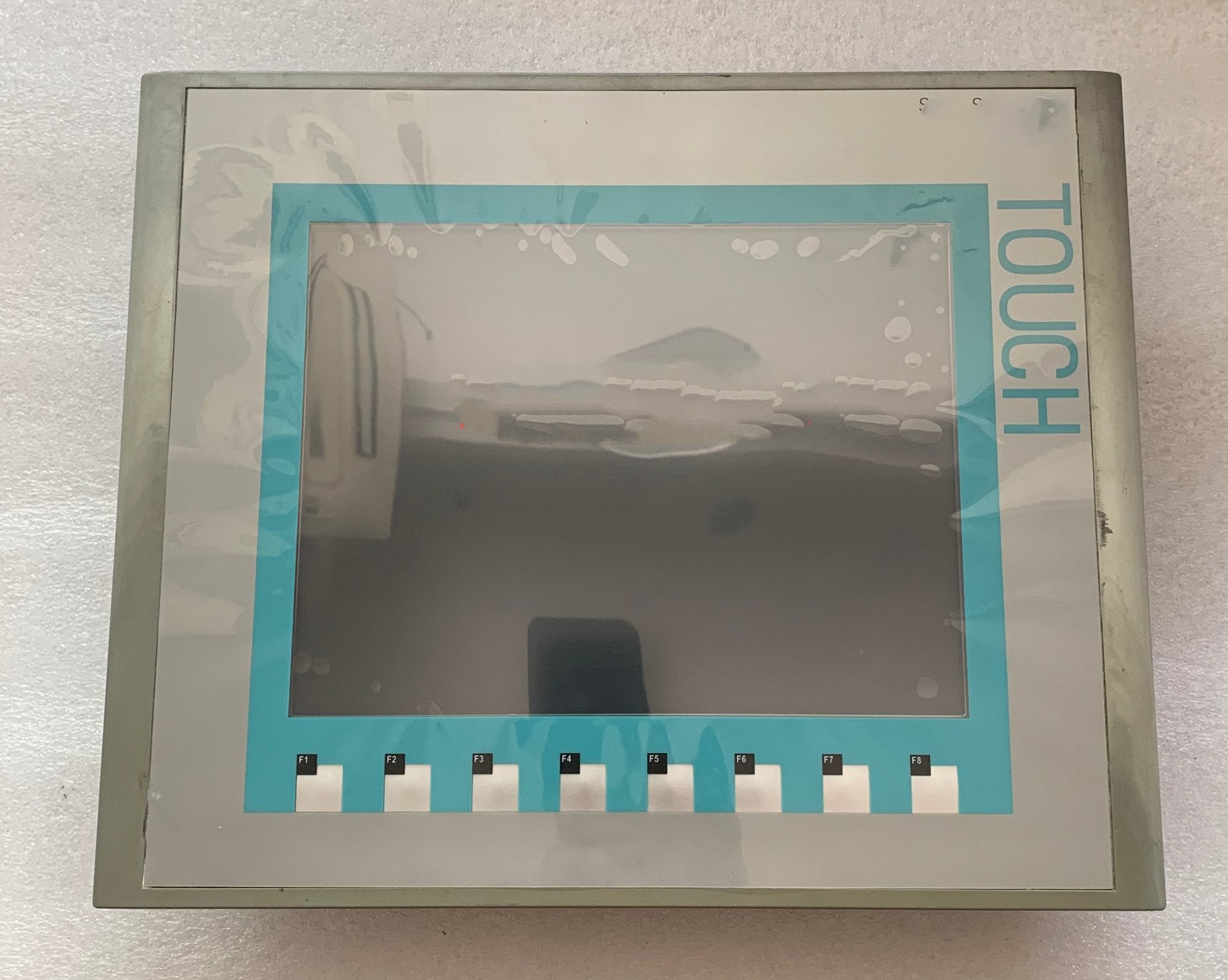 1PC  for used    6AV6 647-0AE11-3AX0   #OYF033