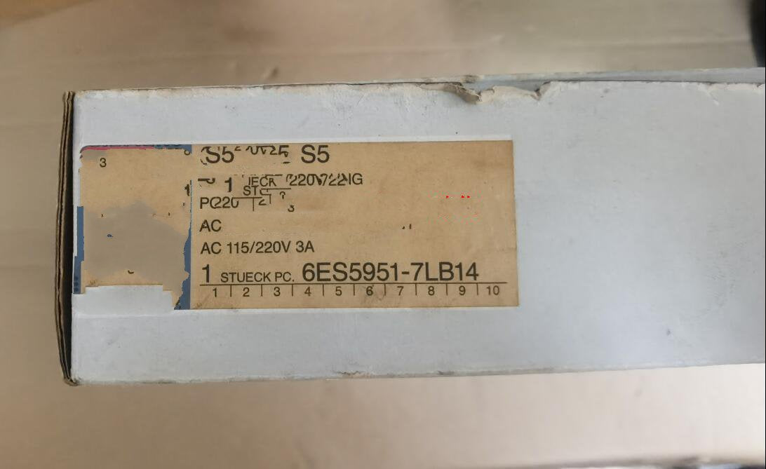 1 PCS NEW  6ES5 951-7LB14 6ES5951-7LB14   #OYF033