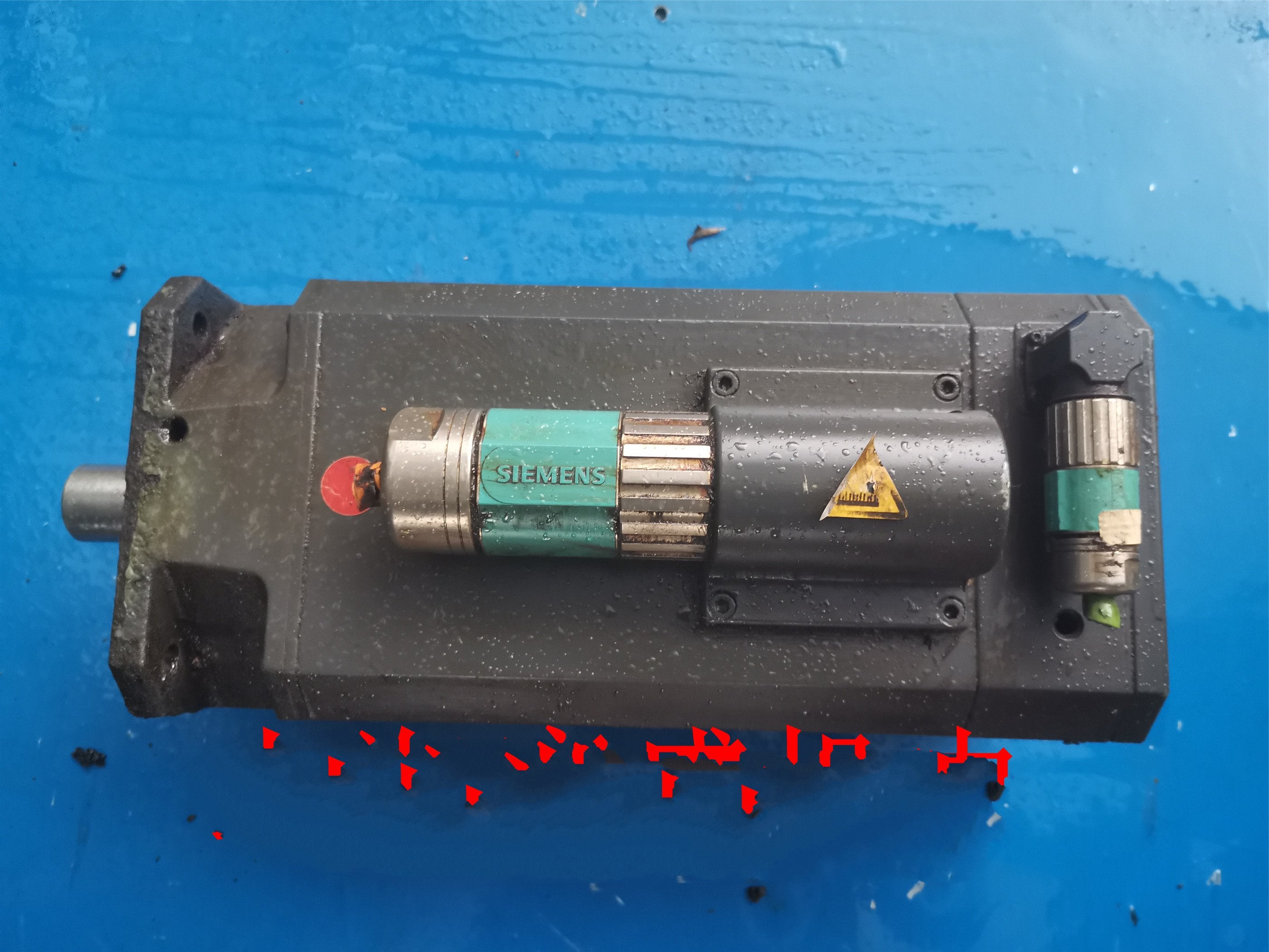 1 PCS used     1FT6084-1AF71-4AH1  #OYF033