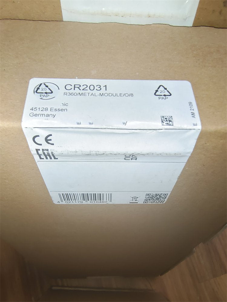 1 PCS NEW   CR2031   #OYF033