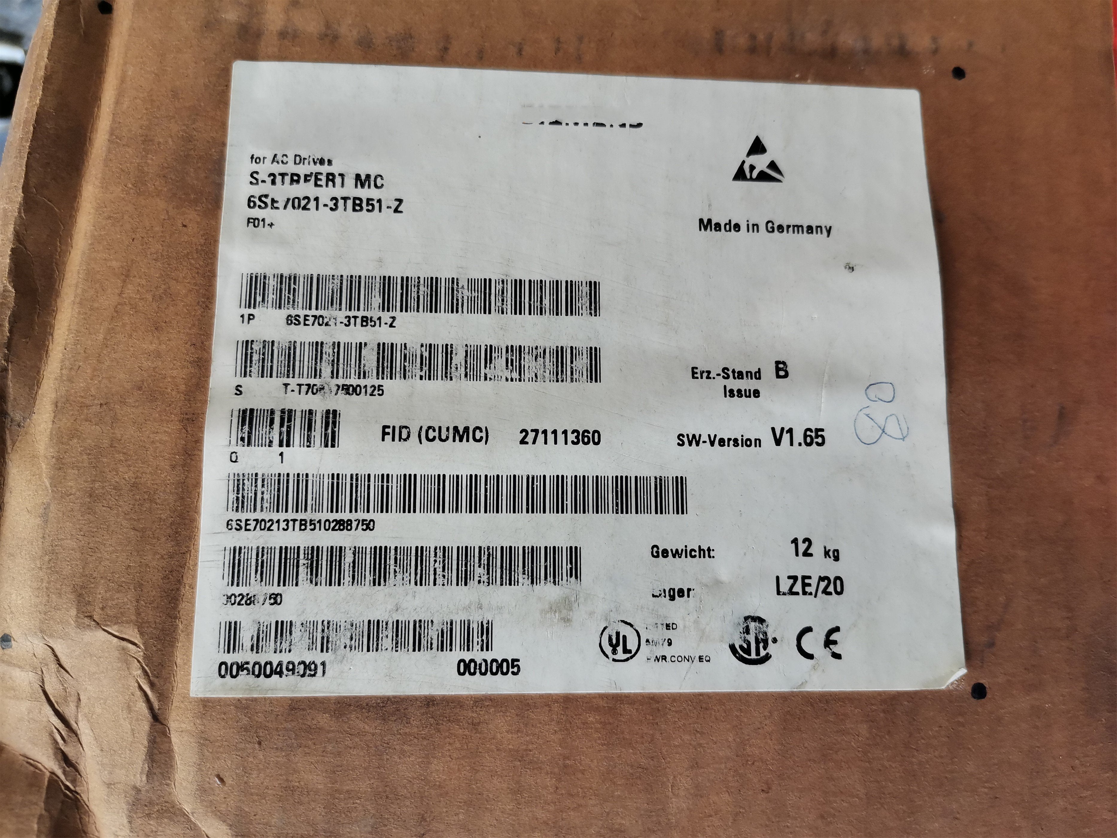 1 PCS NEW   6SE7021-3TB51-Z    #OYF033