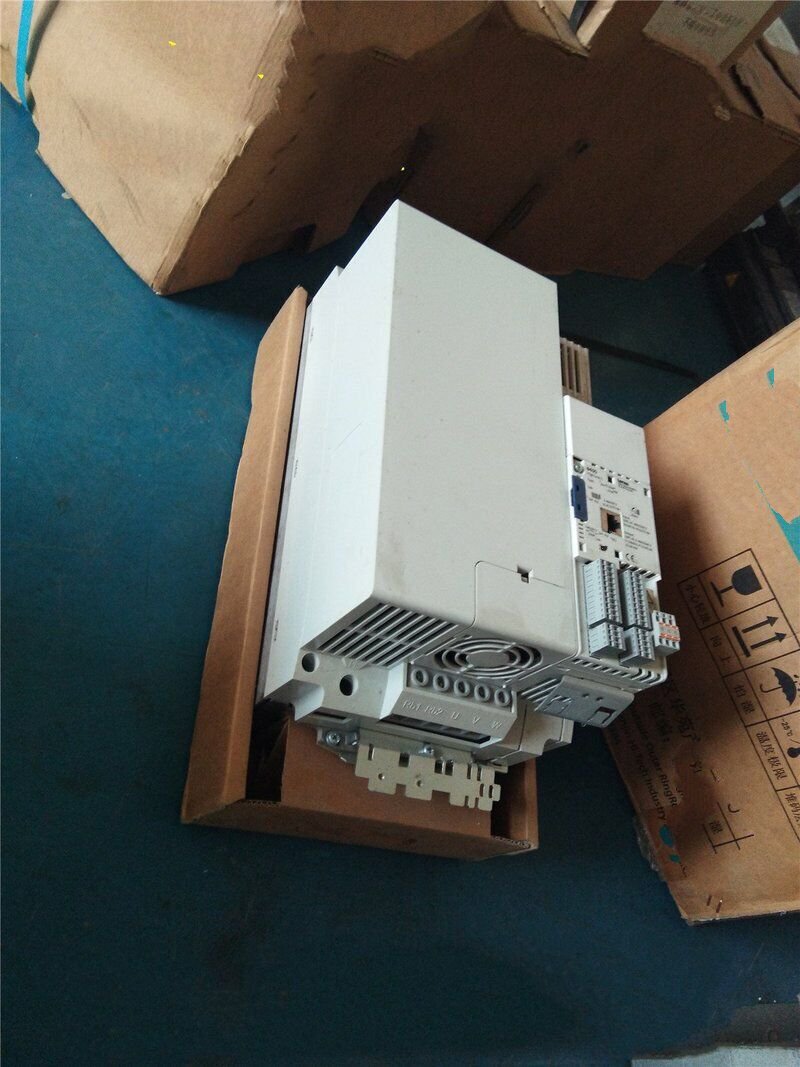 1 PCS NEW   E84AVHCE2234VX0  #OYF033