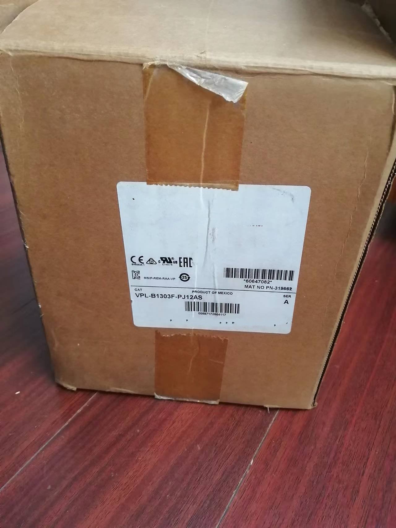 1 PCS NEW  VPL-B1303F-PJ12AS  #OYF033