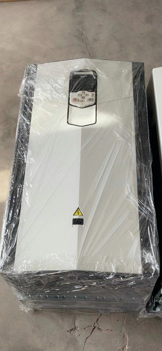 1PC for used  ACS880-01-210A-7  #OYF033