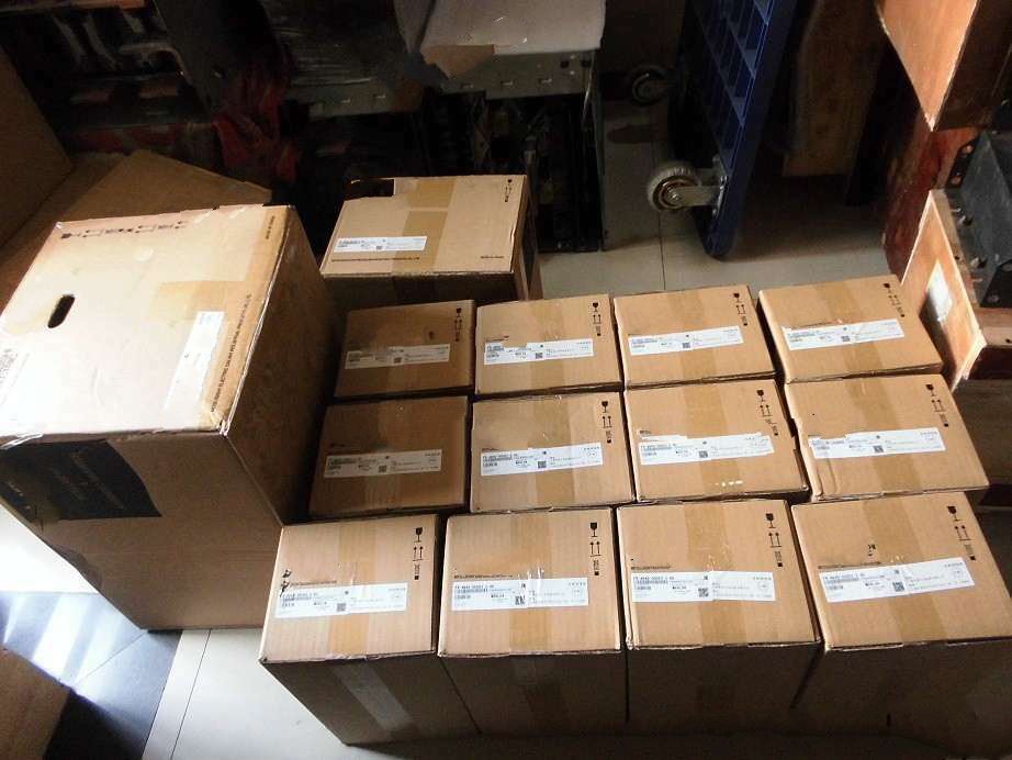 1 PCS NEW  FR-A740-220K-CH#OYF033