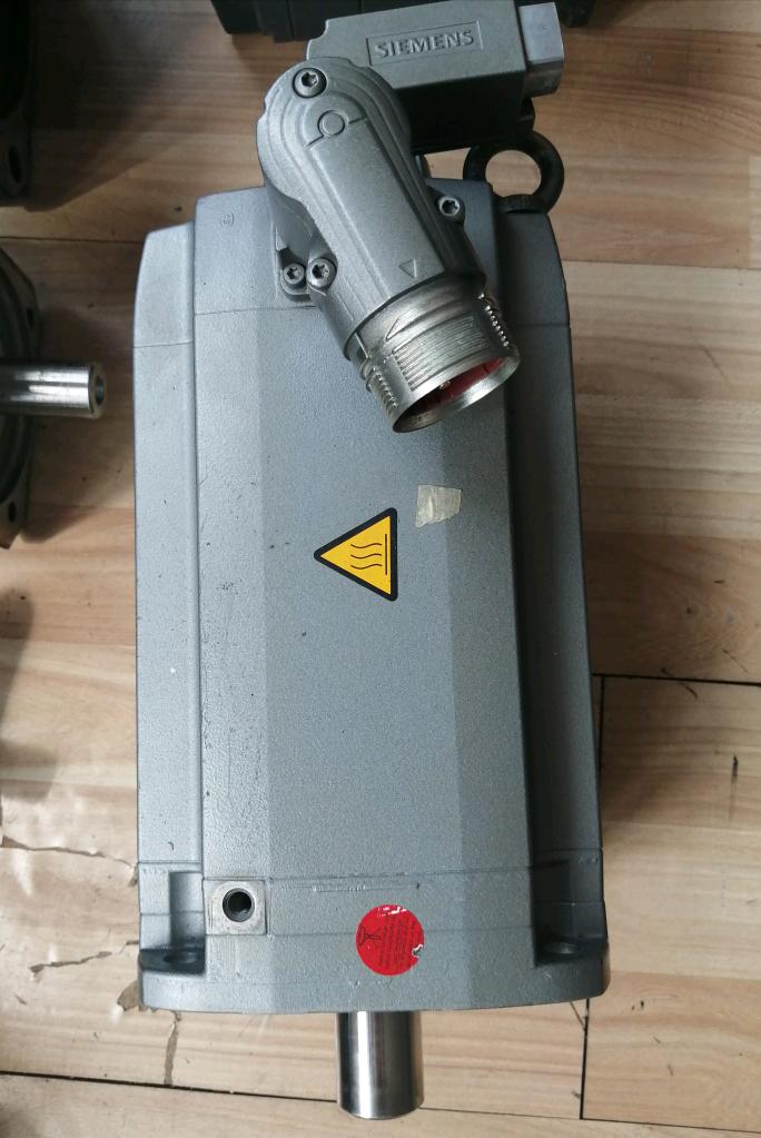 1PC for used  1FT7086-1AF71-1DG1  #OYF033
