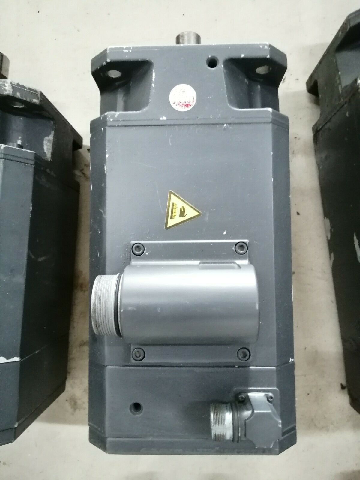 1PC for used    1FT6084-8AC71-1AA0-Z    #OYF033