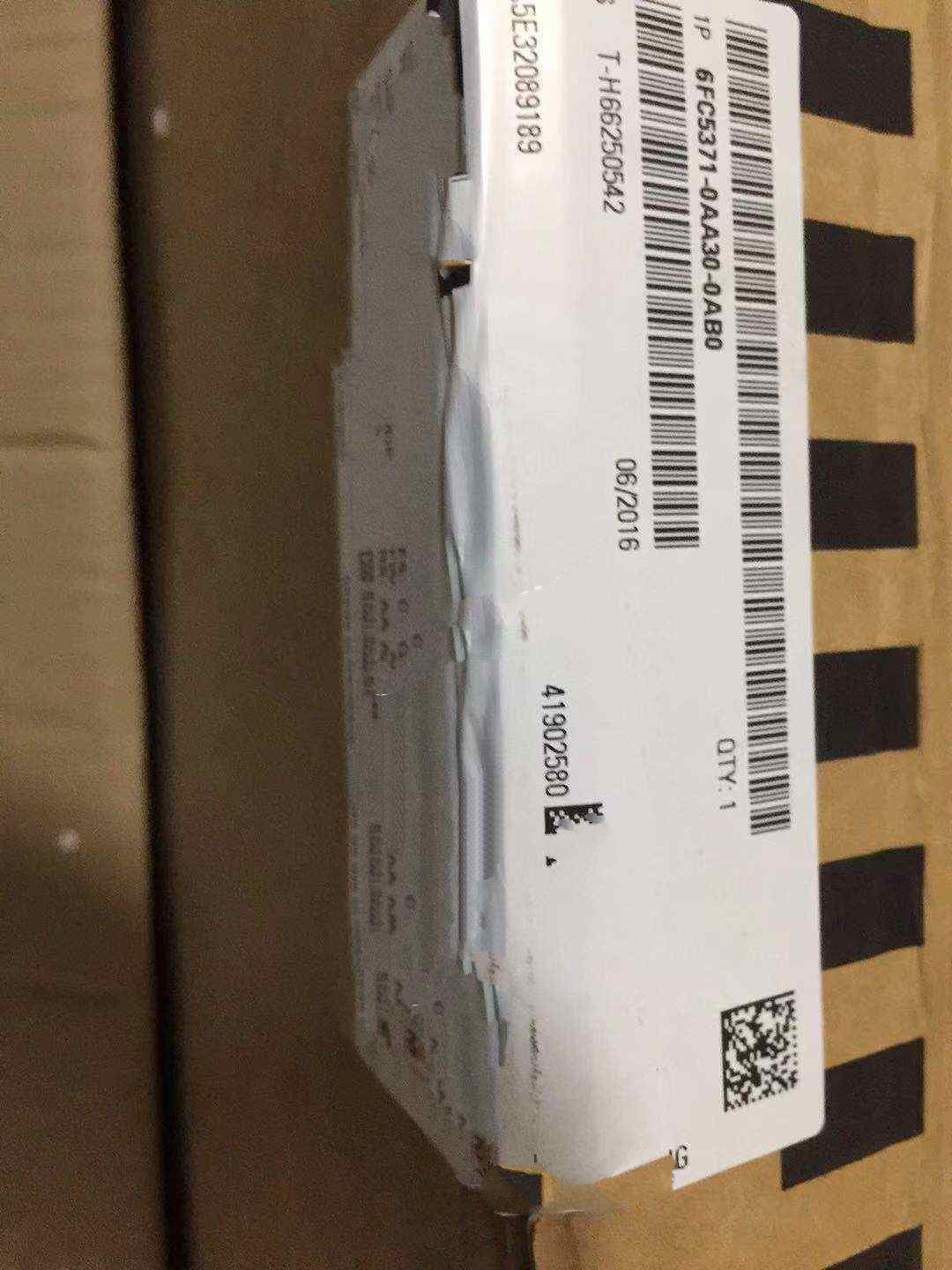 1 PCS NEW   6FC5371-0AA30-0AB0  #OYF033