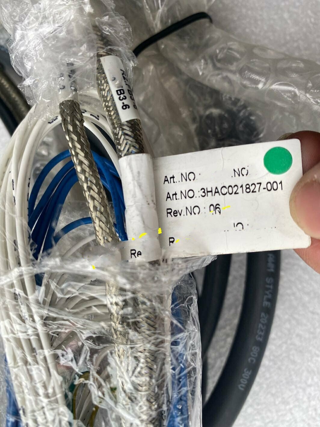 1PC for used  3HAC021827-001    #OYF033