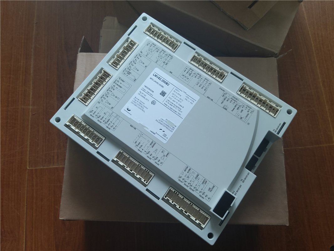 1 PCS NEW  LMV52.200B2    #OYF033