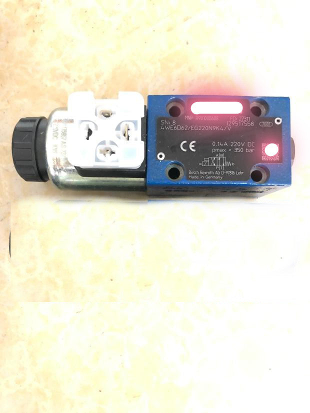 NEW 4WE6D62/EG220N9K4/V R901008688 #OYF006