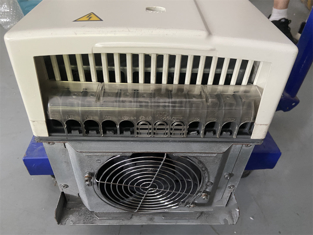 USED ACS800-01-0075-3+P901 75KW 380V #OYF006