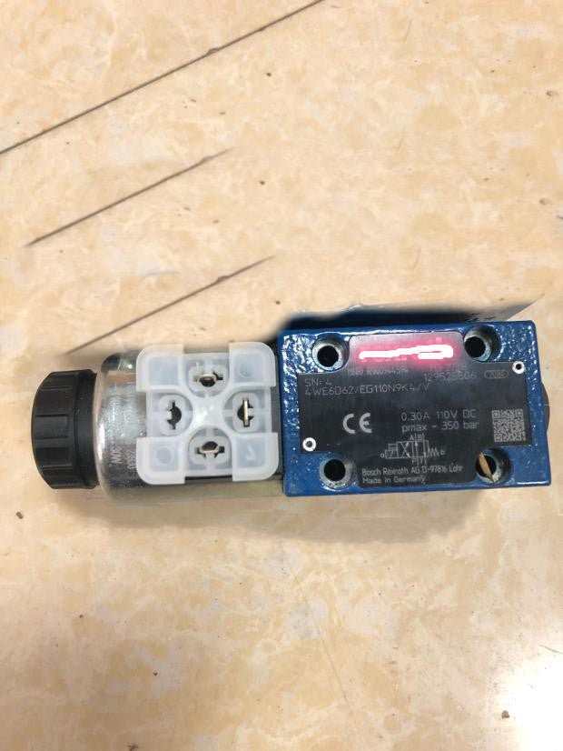 NEW 4WE6D62/EG110N9K4/V R900944594  #OYF006