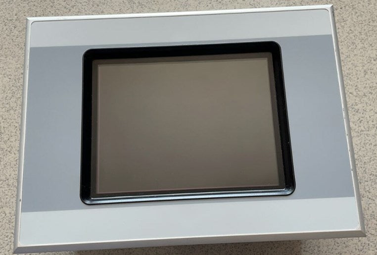 1pc  used  XV-442-57CQB-1-10、8517200110  #OYF088