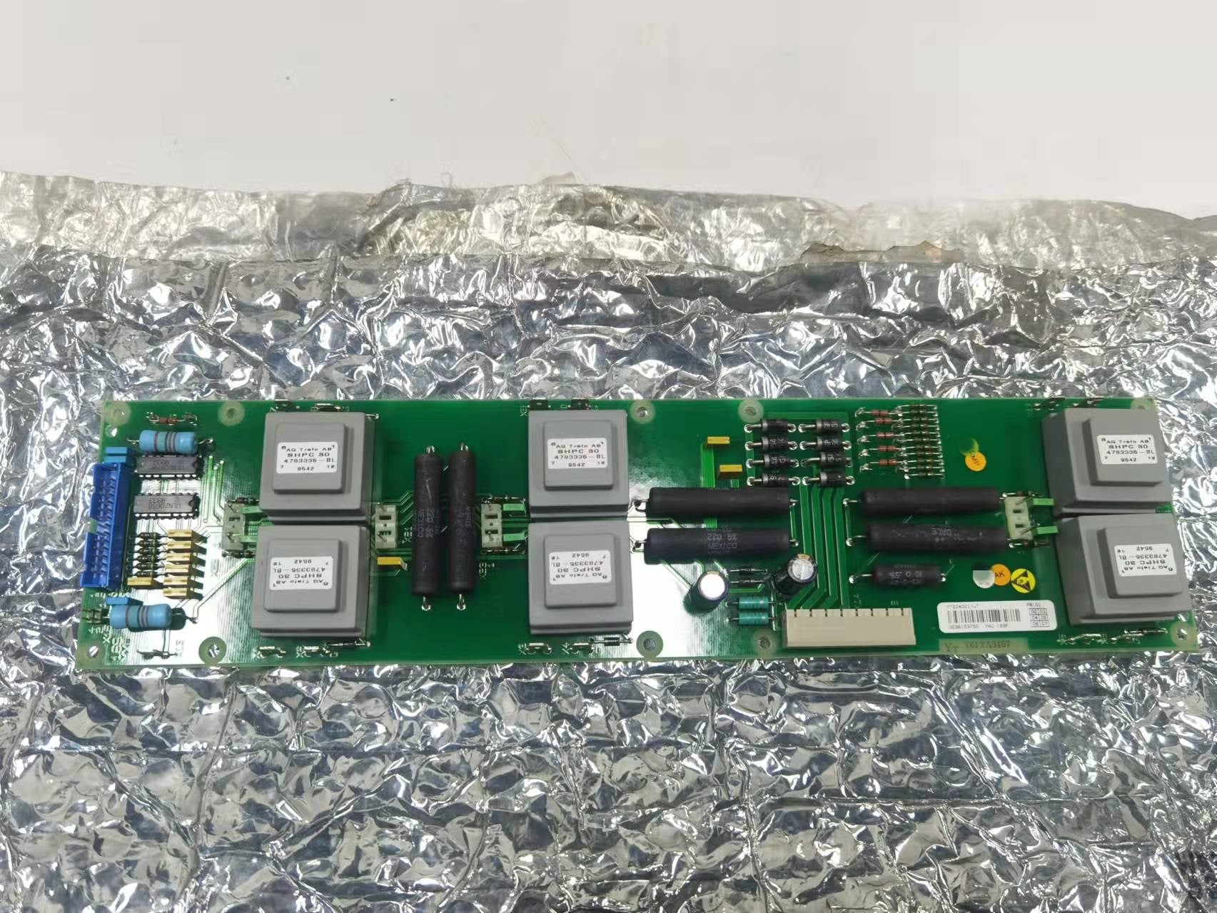 1pc  used  YT204001-JT   #OYF088