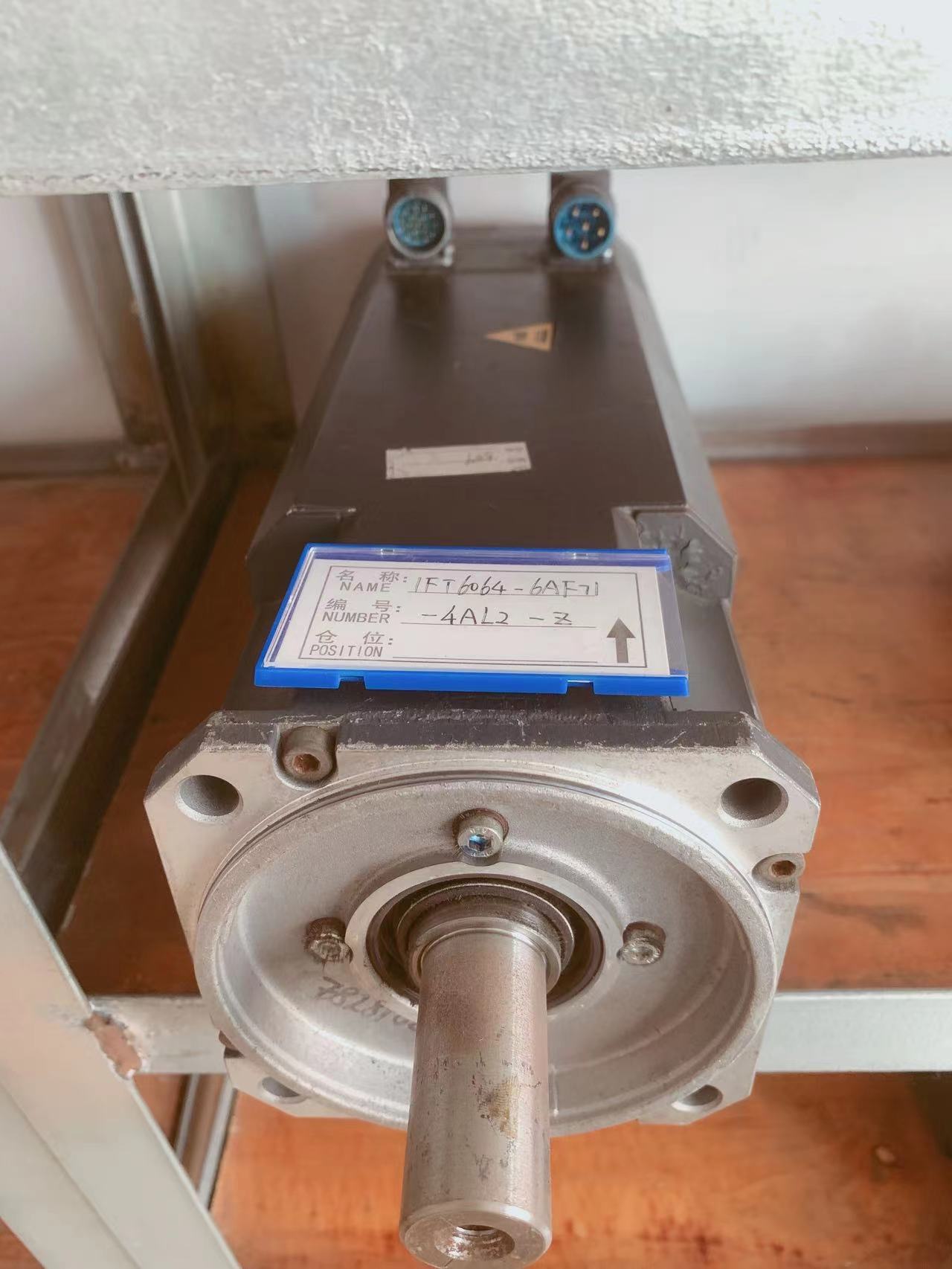 1pc  used  1FT6064-6AF71-4AL2-Z   #OYF088