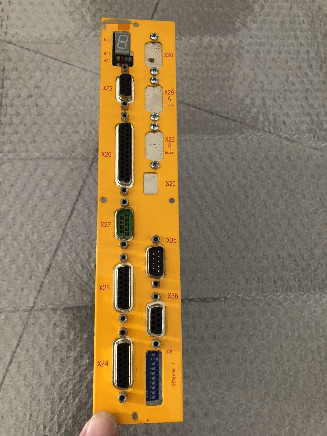 1pc  used  3.0108D+02.09    #OYF088