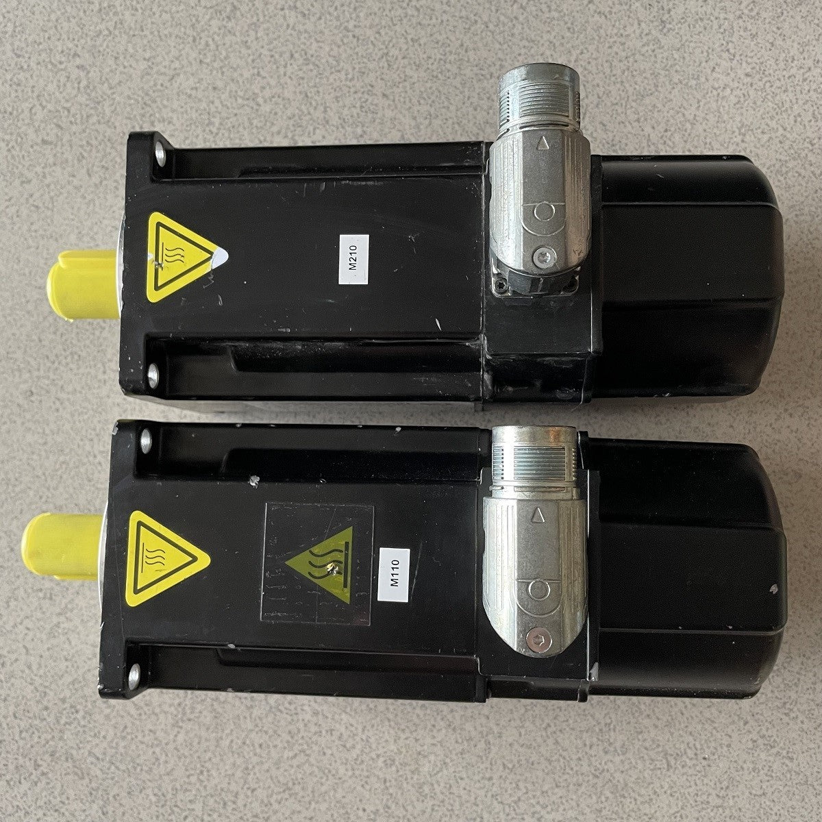 1pc  used  AKM42J-AND2GF00 #OYF088