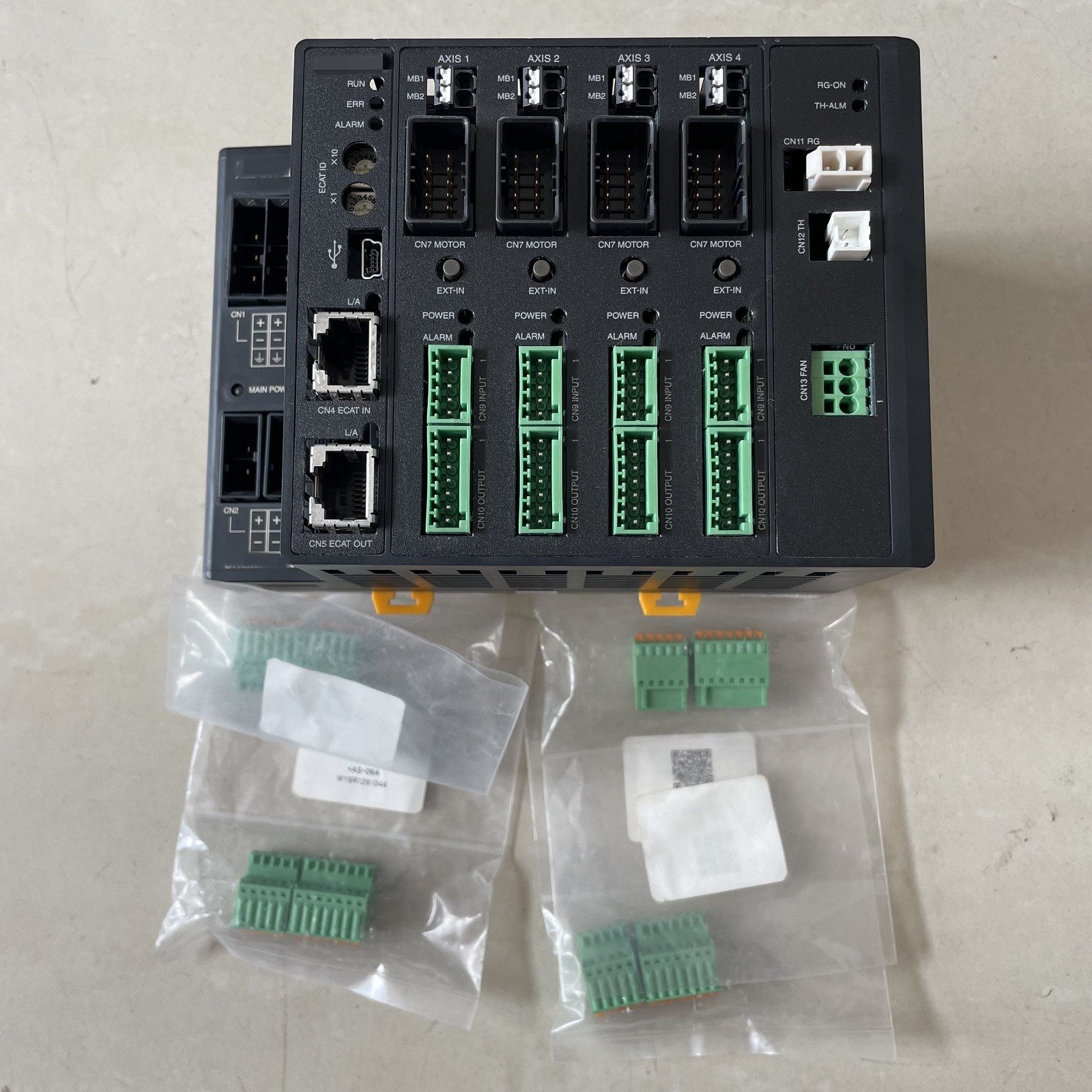 1pc  used  AZD4A-KED   #OYF088