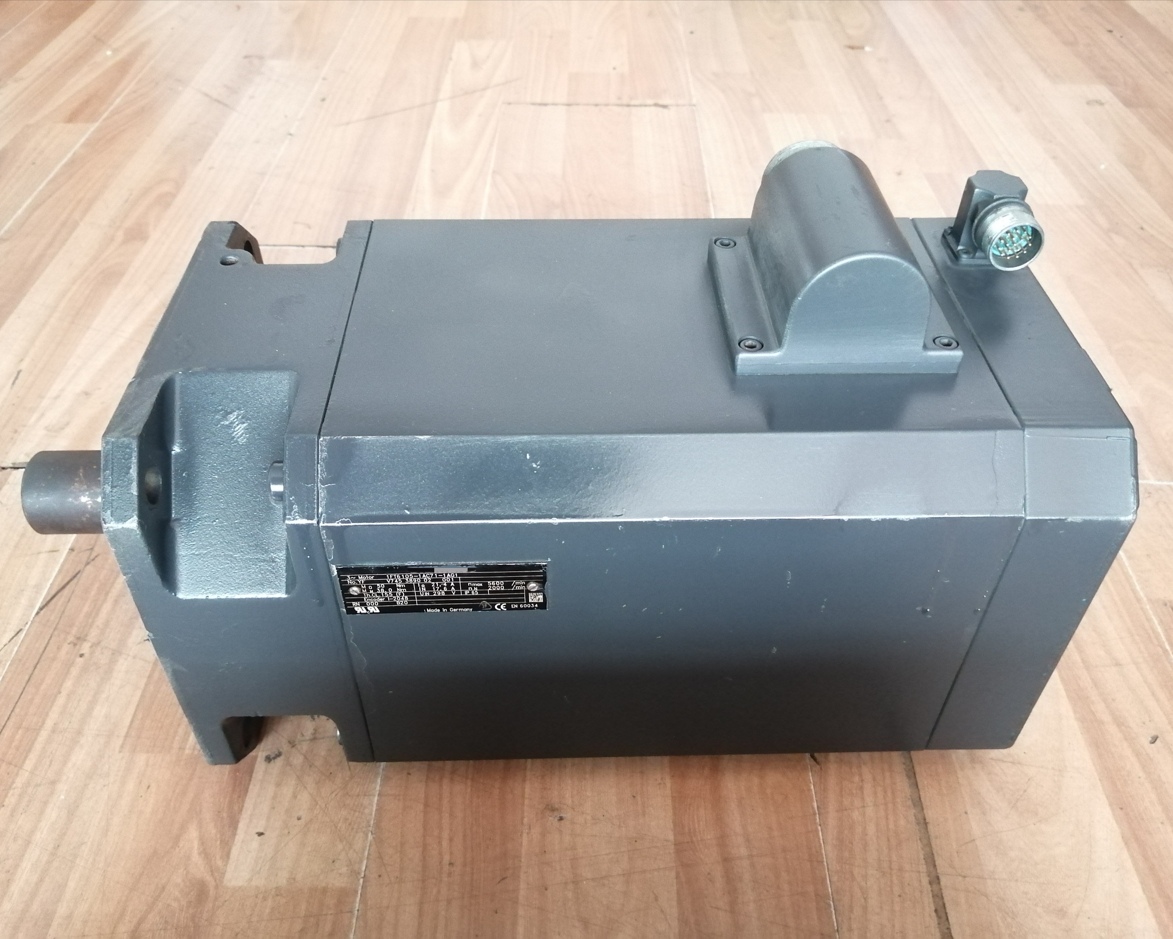 1pc used 1FT6105-1AC71-1AG1 #OYF088