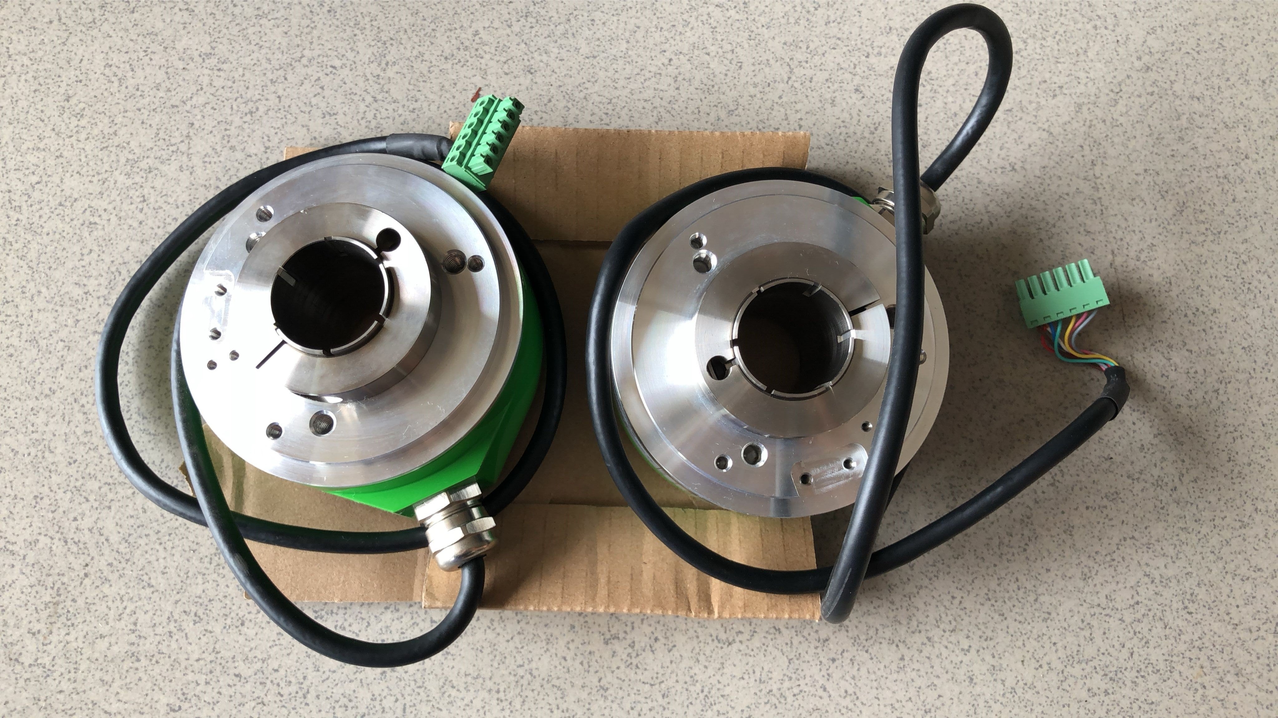 1pc  used  EAC90P28-GS6XPCR-8192   #OYF088