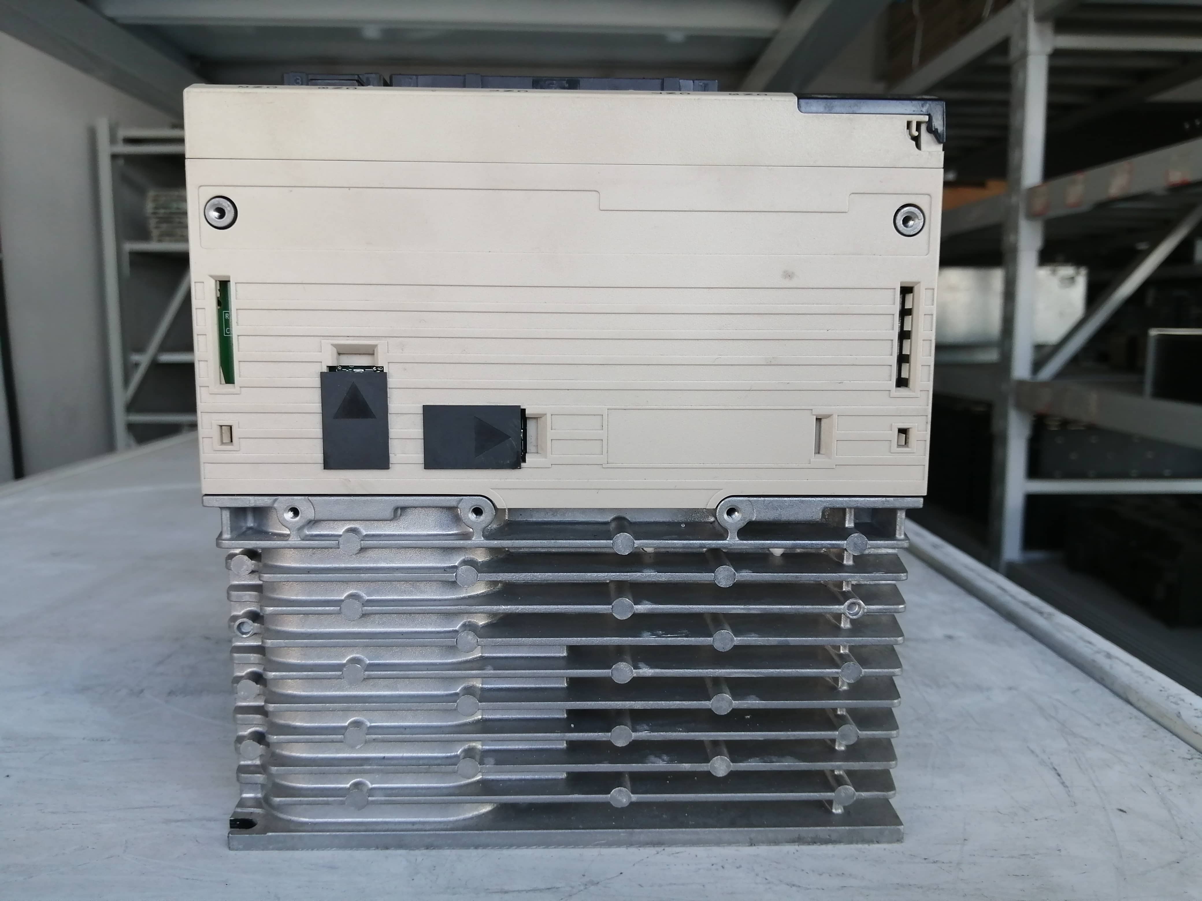 1pc used  SGCV-2R8A01B002000  #OYF088