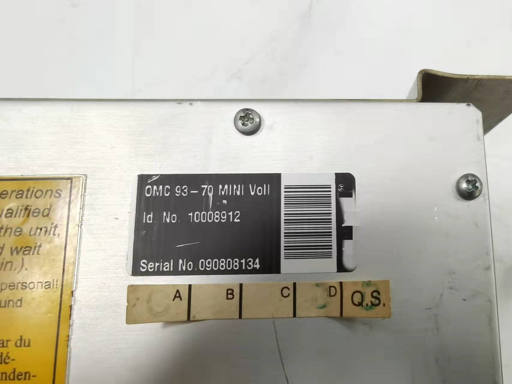 1pc  used  OMC93-70 MINI Voll    #OYF088