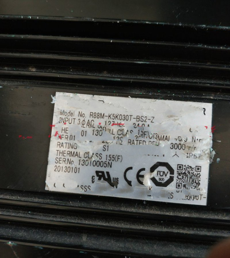 1PC for used  R88M-K5K030T-BS2-Z  #OYF033