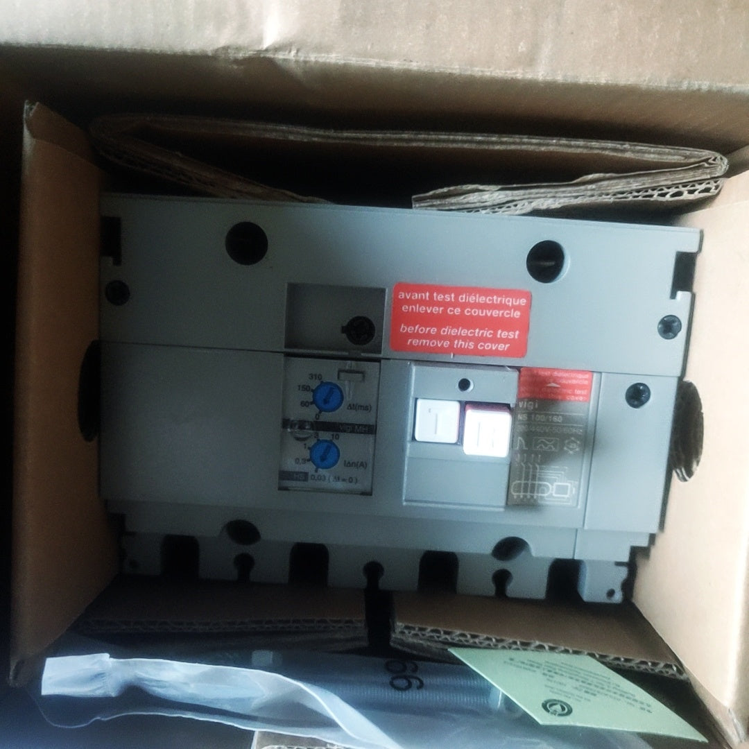 NEW 29211 VIGI/MH NS100/160 200-440VAC  #OYF006