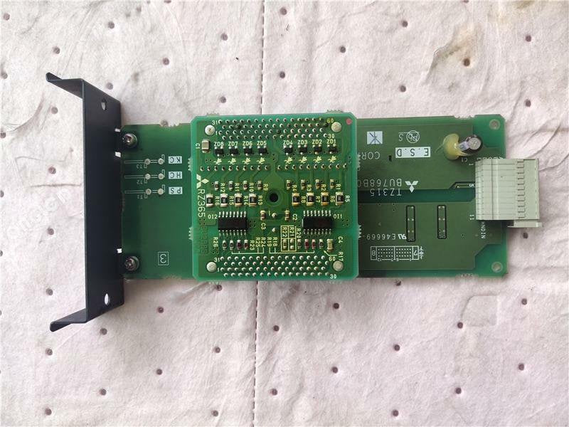1PCS  used  TZ315 BU768B089G51  #OYF003