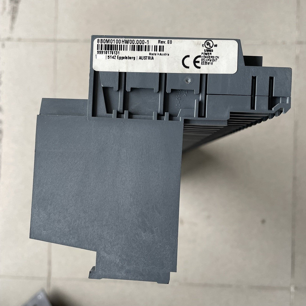 1PCS  USED 8B0M0100HW00.000-1 #OYF009