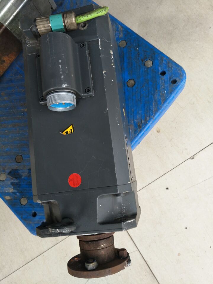 1PC for  used   1FT6105-1AC71-4AH1     #OYF008