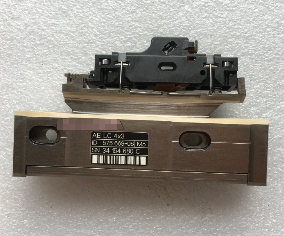 1PC used  AE LC 4x3 575669-06/M6 34 154 680 #OYF007