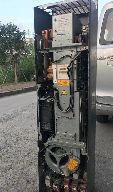 1PC used 6SE6440-2UD41-1FB1 #OYF007