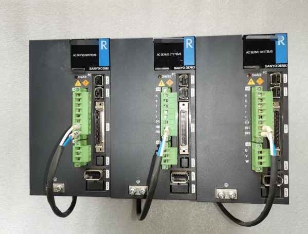 1PC  used RS2A05A0AA0WA0#OYF007