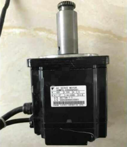 1PC  used SGMPH-04AAE-NZ12 #OYF007