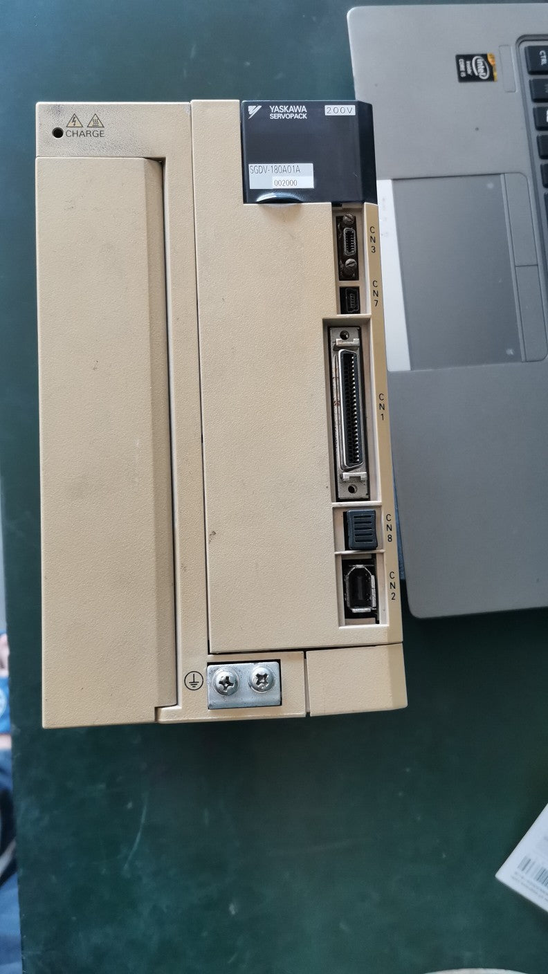 1PC  used SGDV-180A01A002000#OYF007