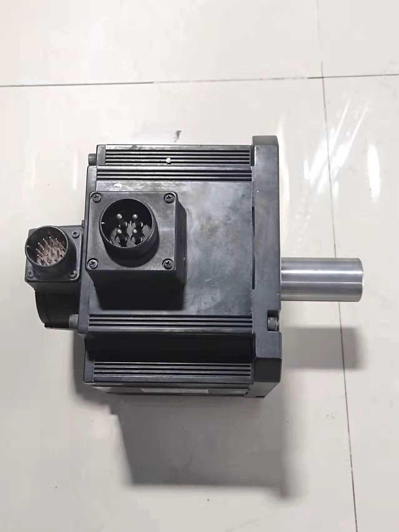 1pc used  MDME402GCGM    #OYF003