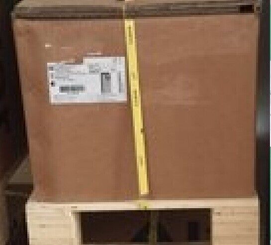 1PCS  NEW  ATV61HC11N4D #OYF009