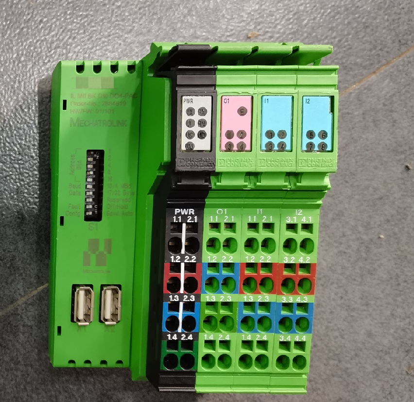 1PCS  USED IL MII BK DI8 DO4-PAC - 2884619 #OYF009