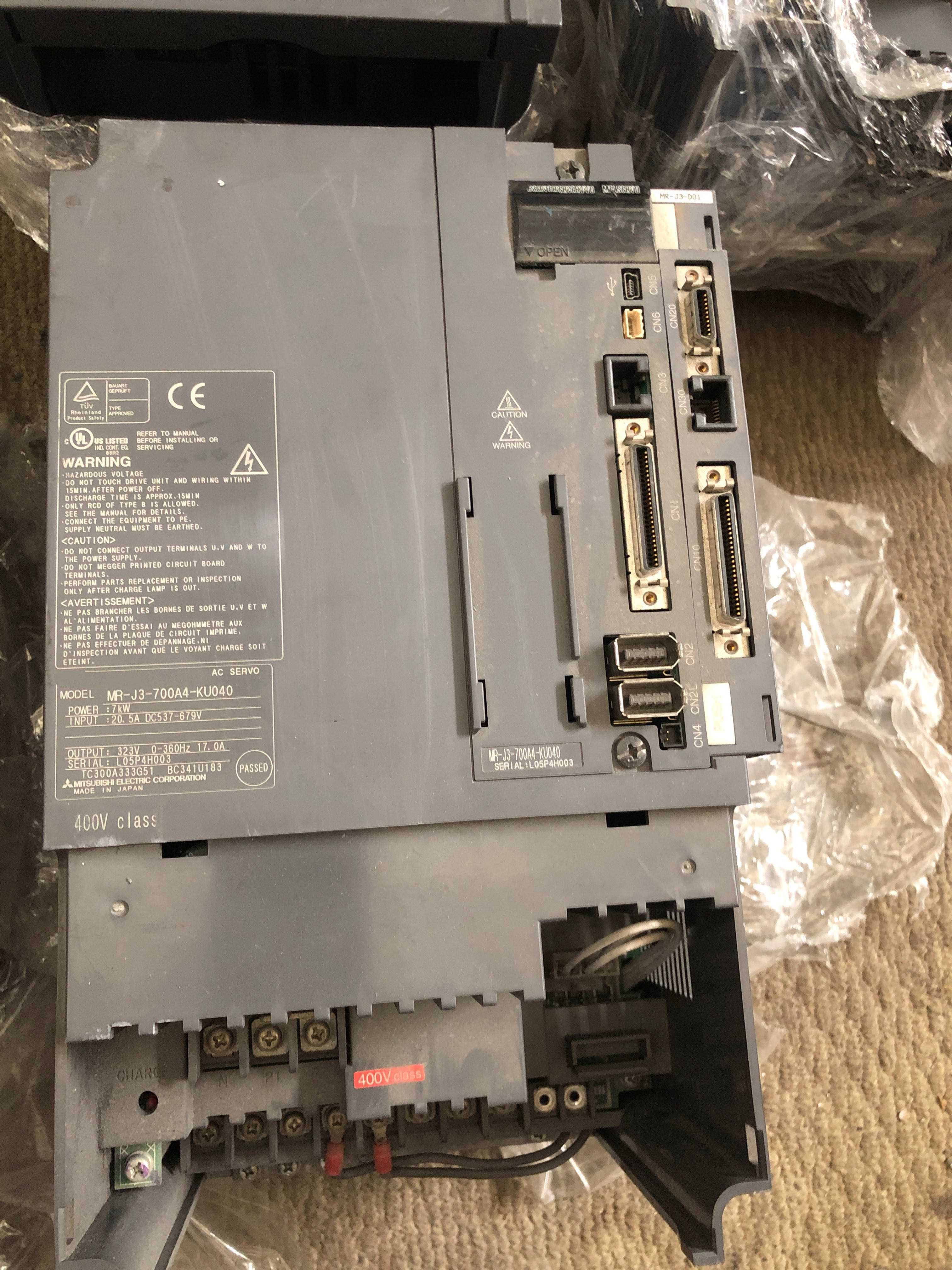 1PCS for  used    MR-J3-700A4-KU040    #OYF003